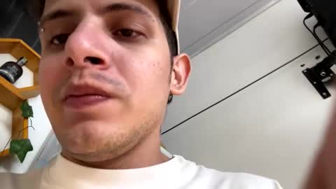 Lucian online show from March 18, 2026, 10:02 pm