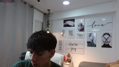 amethystshadow online show from November 15, 2025, 5:09 pm