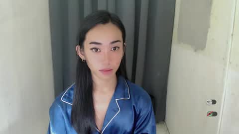 Snapshot of ami_lewis chatting on December 5, 2024, 12:41 am JOANNA online show from December 5, 2024, 12:41 am