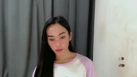 Snapshot of ami_lewis chatting on December 7, 2024, 7:05 am JOANNA online show from December 7, 2024, 7:05 am