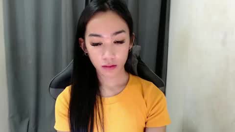 Snapshot of ami_lewis chatting on January 15, 2025, 4:57 am JOANNA online show from January 15, 2025, 4:57 am