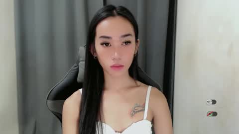 Snapshot of ami_lewis chatting on January 28, 2025, 12:57 am JOANNA online show from January 28, 2025, 12:57 am