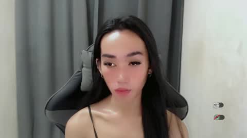 Snapshot of ami_lewis chatting on February 17, 2025, 2:20 am JOANNA online show from February 17, 2025, 2:20 am