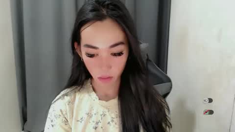 Snapshot of ami_lewis chatting on March 3, 2025, 12:04 am JOANNA online show from March 3, 2025, 12:04 am