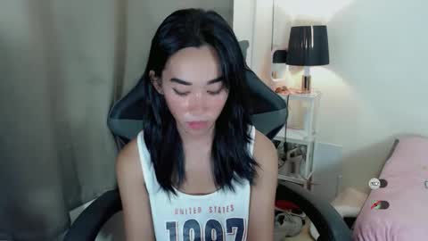 Snapshot of ami_lewis chatting on October 19, 2025, 4:24 am JOANNA online show from October 19, 2025, 4:24 am