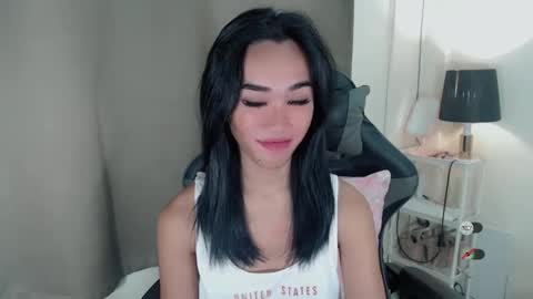 Snapshot of ami_lewis chatting on November 7, 2025, 2:11 am JOANNA online show from November 7, 2025, 2:11 am