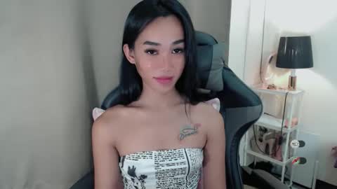 Snapshot of ami_lewis chatting on November 20, 2025, 3:01 pm JOANNA online show from November 20, 2025, 3:01 pm