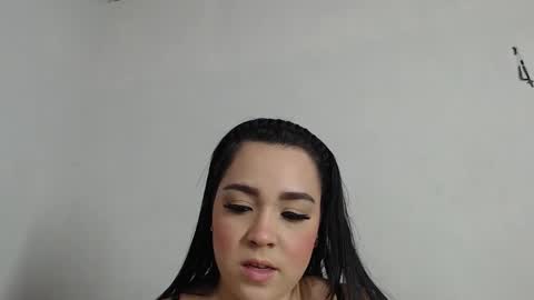 Snapshot of ami_rosee chatting on December 21, 2024, 5:47 am ami_rosee online show from December 21, 2024, 5:47 am