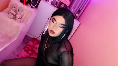 Queen Mireska online show from January 14, 2025, 4:18 pm