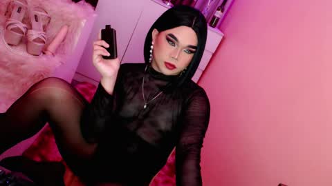 Queen Mireska online show from February 7, 2025, 3:19 pm