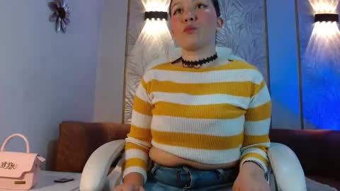 Snapshot of amie_gh chatting on September 18, 2025, 12:18 pm Amie  online show from September 18, 2025, 12:18 pm