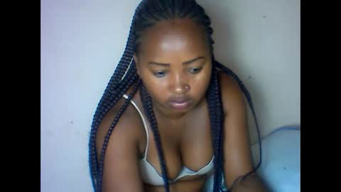 amielle_01 online show from April 12, 2026, 10:20 am