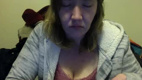 amileamariestar online show from December 16, 2024, 2:04 am