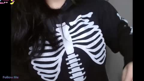 Snapshot of amilustxx chatting on September 20, 2025, 7:04 pm amilust online show from September 20, 2025, 7:04 pm