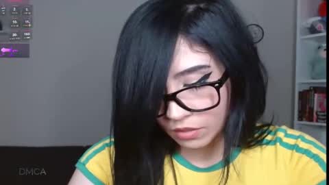 amilust online show from February 20, 2026, 2:52 am