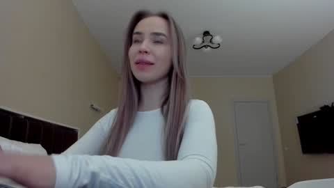 Kristina online show from November 25, 2025, 12:05 pm