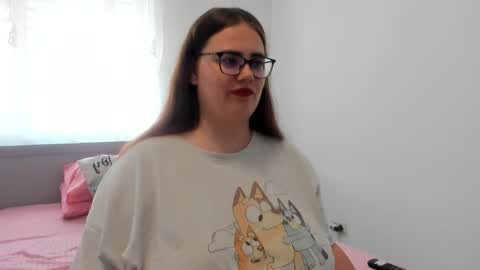 Amira Vyxen online show from May 15, 2026, 8:10 am
