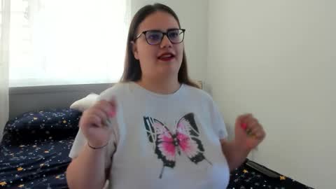 Amira Vyxen online show from May 29, 2026, 7:39 am