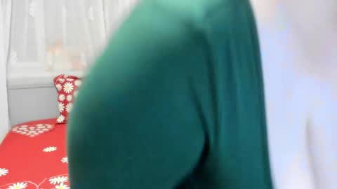 Amira Vyxen online show from May 29, 2026, 8:29 pm