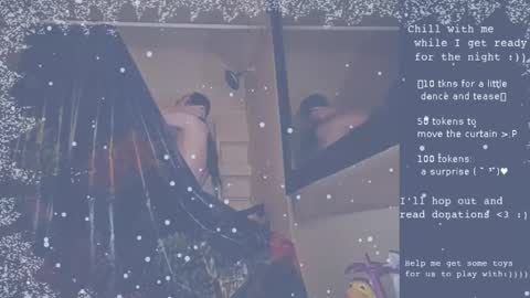 Snapshot of amituist chatting on December 22, 2025, 4:09 am amituist online show from December 22, 2025, 4:09 am