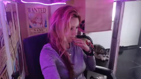 Snapshot of ammber3 chatting on February 13, 2025, 3:46 pm Paula D online show from February 13, 2025, 3:46 pm