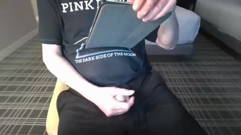 ammonty online show from April 9, 2026, 3:17 am