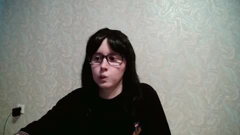 Amomira online show from March 12, 2025, 9:44 am