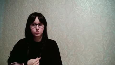 Amomira online show from October 2, 2025, 11:50 am