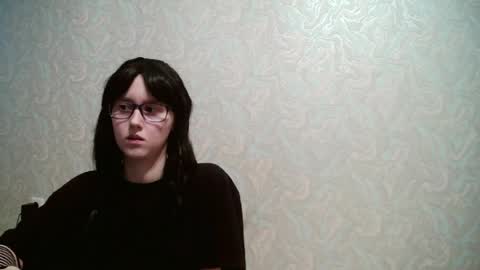 Amomira online show from April 9, 2026, 8:09 am