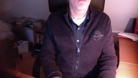 Amor2200 online show from January 1, 2025, 2:20 pm