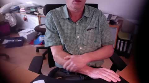 Amor2200 online show from September 14, 2025, 3:11 pm