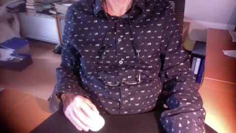 Amor2200 online show from November 3, 2025, 8:48 am