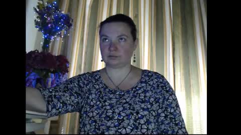 amorelara online show from September 10, 2025, 8:47 am