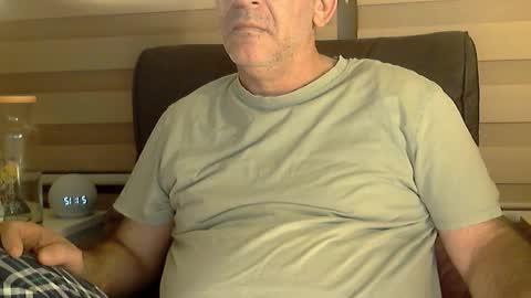 AmorLin online show from March 16, 2026, 6:12 pm