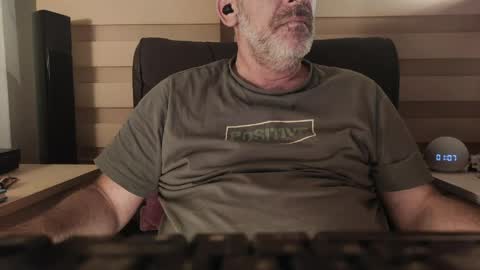 AmorLin online show from April 4, 2026, 10:07 pm