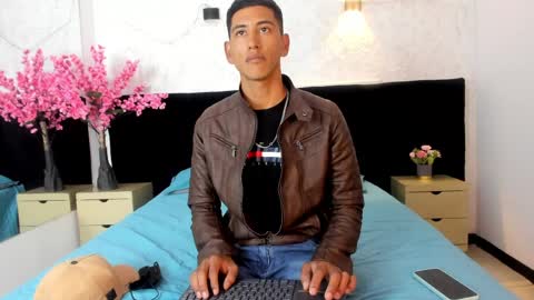 Carlos  online show from April 11, 2026, 2:43 pm