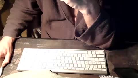 Snapshot of amslave4f chatting on February 2, 2025, 10:28 pm amslave4f online show from February 2, 2025, 10:28 pm