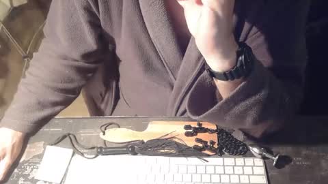 Snapshot of amslave4f chatting on October 6, 2025, 7:17 am amslave4f online show from October 6, 2025, 7:17 am