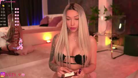    -------------   online show from March 11, 2025, 10:53 pm