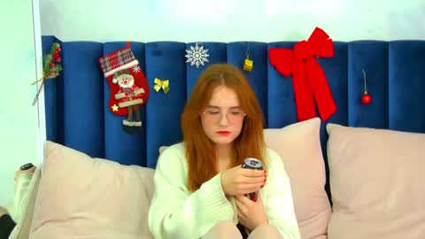 Snapshot of amy__roy chatting on December 20, 2025, 6:20 am Amy online show from December 20, 2025, 6:20 am