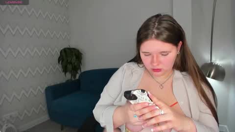 Snapshot of amy__wood chatting on November 7, 2025, 7:30 am AmyGMT 2 Mon-Sun 0300am-0900am online show from November 7, 2025, 7:30 am