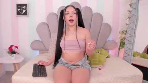 Amy online show from May 20, 2026, 9:43 pm
