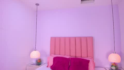 Aleja   online show from November 14, 2025, 10:18 pm