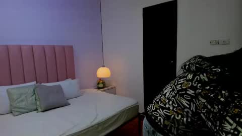 Aleja   online show from November 24, 2025, 12:32 am