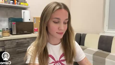 amy_meoww online show from December 8, 2024, 5:01 pm