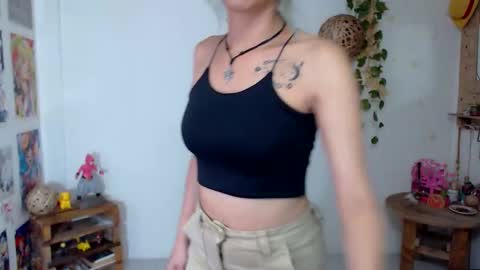 Snapshot of amy_mur chatting on September 12, 2025, 6:30 pm amy mur online show from September 12, 2025, 6:30 pm