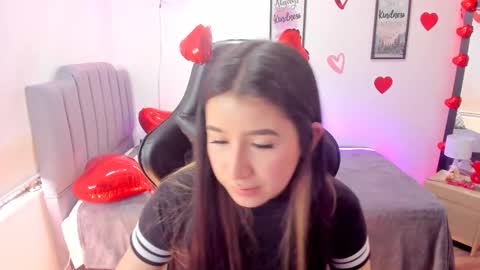 Amy sophia 3 online show from February 15, 2025, 6:01 pm