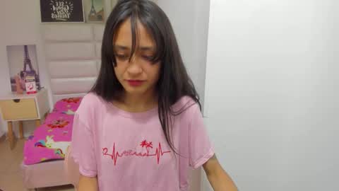 Snapshot of amyalvarez chatting on March 15, 2026, 3:07 pm Amy online show from March 15, 2026, 3:07 pm