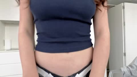 Snapshot of amyalwayshere chatting on April 20, 2026, 2:42 pm girl next door named Amy online show from April 20, 2026, 2:42 pm
