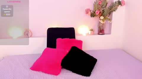 My name is AMY... Nice to meet you  thumb up me please its important online show from December 27, 2024, 3:59 pm